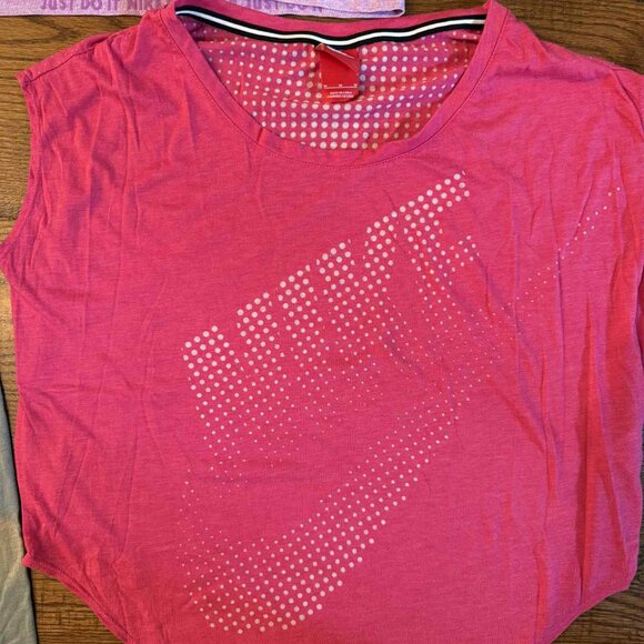 Nike Athletic Tops Bundle - Picture 4 of 10